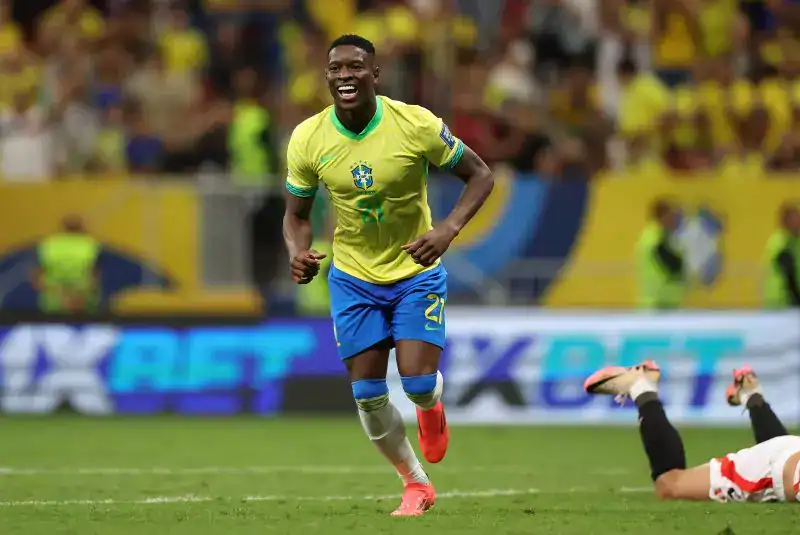Torcida volta a sorrir com a Seleção Brasileira