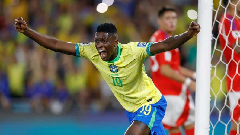 Torcida volta a sorrir com a Seleção Brasileira