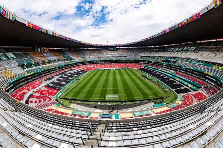 Copa do Mundo: vamos esquecer as dores do mundo?